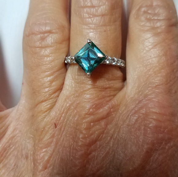 Moissanite 3.65 carat Asscher cut Peacock Solitare Ring - Picture 3 of 11